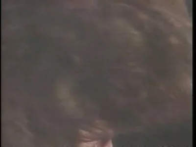 Twee geoliede hotties worden geneukt in de garage gratis pornofilms kijken