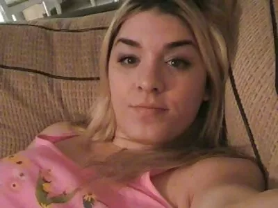 Emma Starr maakt van Keiran geen porna gratis kijken maagd meer