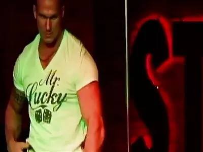 Slank meisje bevredigt een getrouwde man gratis pornofilms kijken